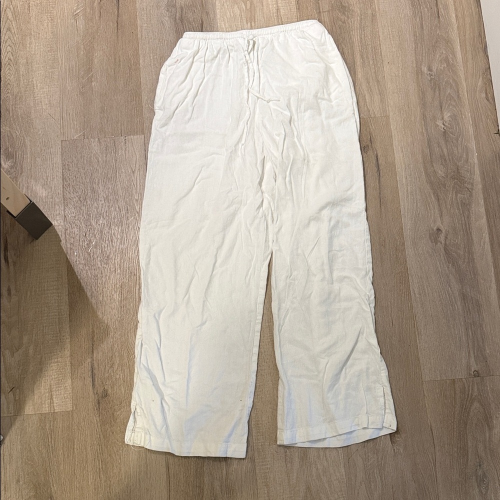 Women’s White Pants